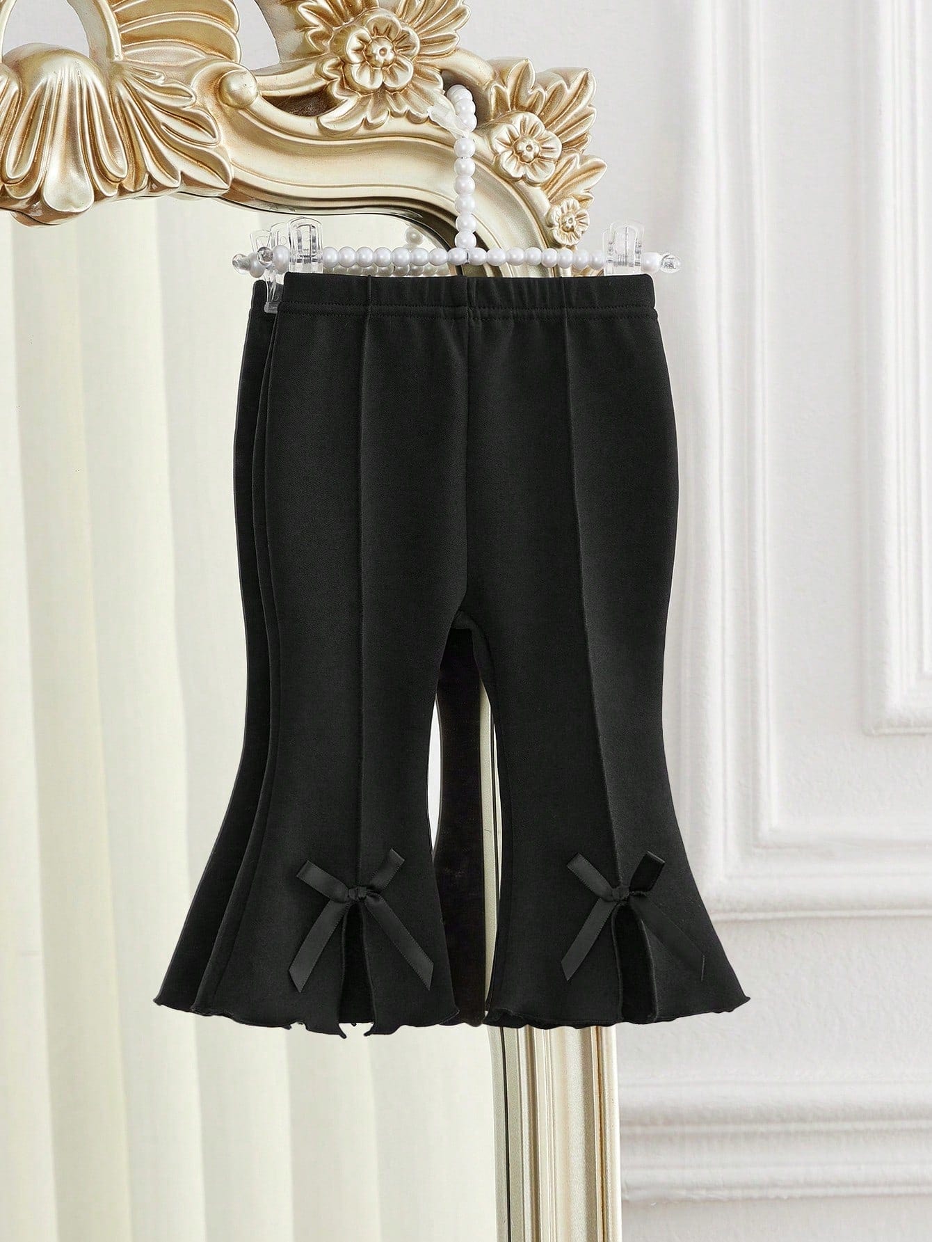 Chic St. Patrick's Day Outfit: Baby Girls' 3D Bow Slit Pants