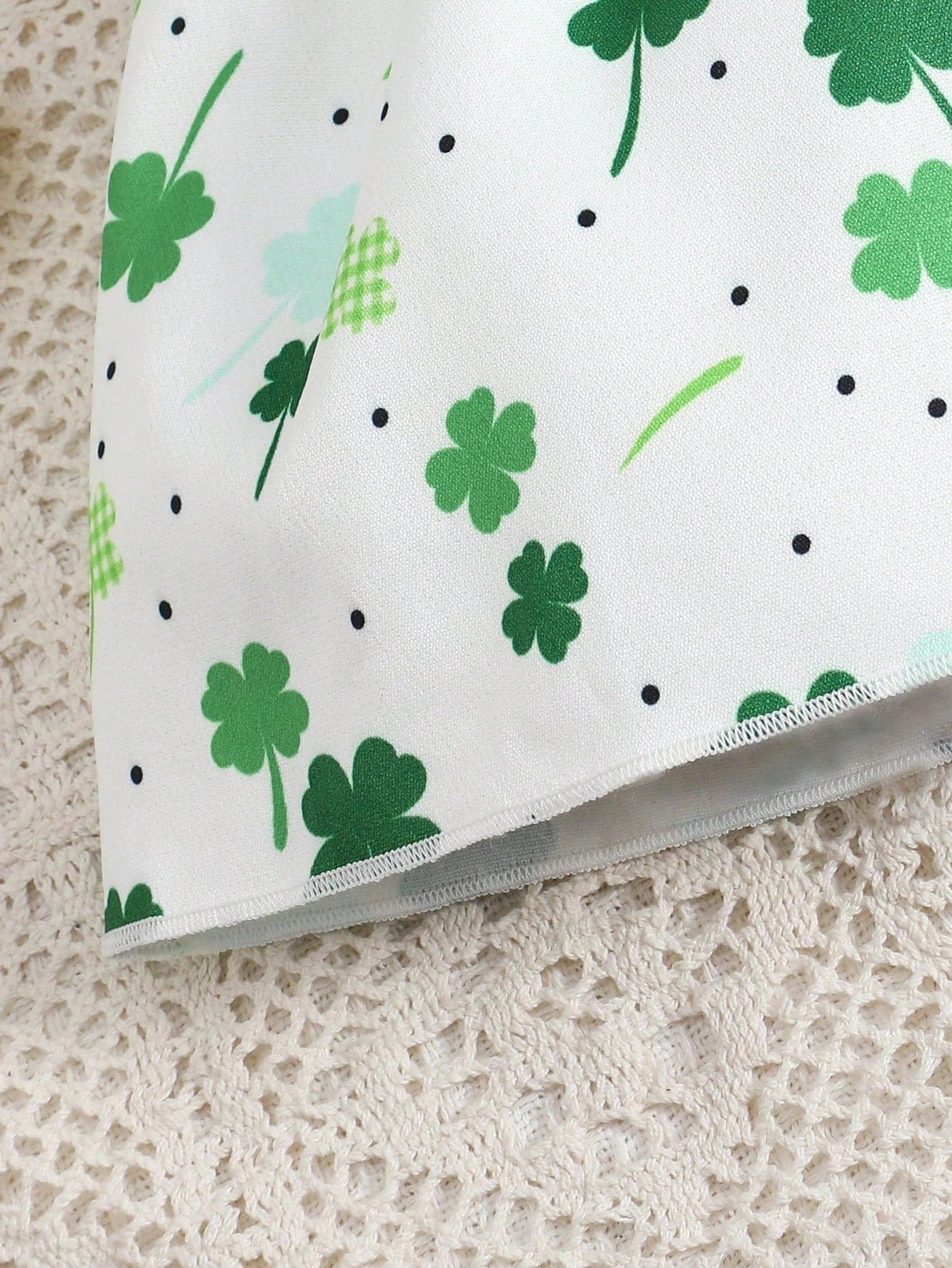Charming St. Patrick's Day Outfit: Green Ruffle Dress for Girls