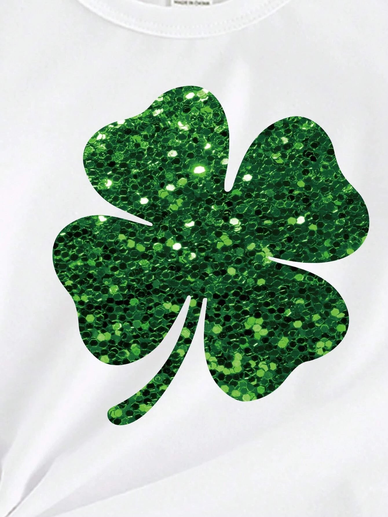 Charming St. Patrick's Day Outfit: Glittery Clover Tee for Girls