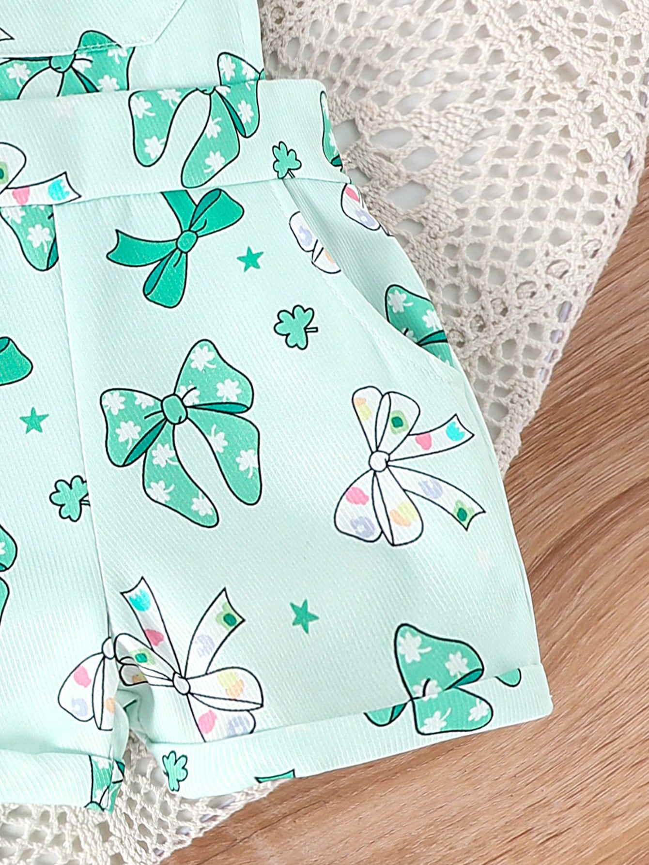 Adorable St. Patrick's Day Outfit for Baby Girls - Cute Romper & Bib Pants Set