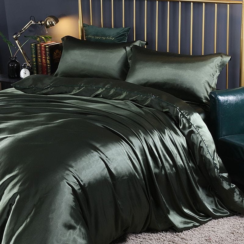 Luxurious 4-Piece Silk Bedding Set
