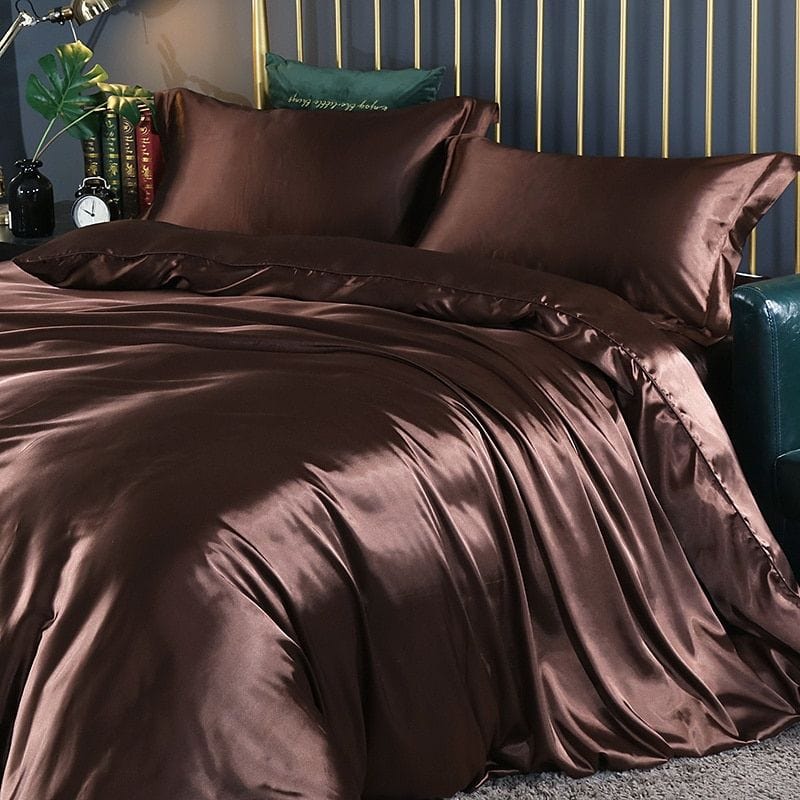 Luxurious 4-Piece Silk Bedding Set