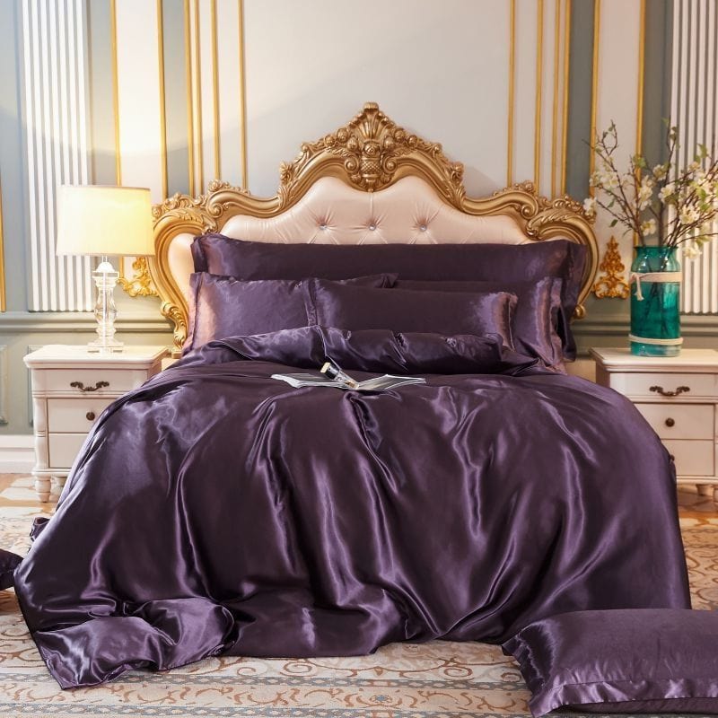 Luxurious 4-Piece Silk Bedding Set