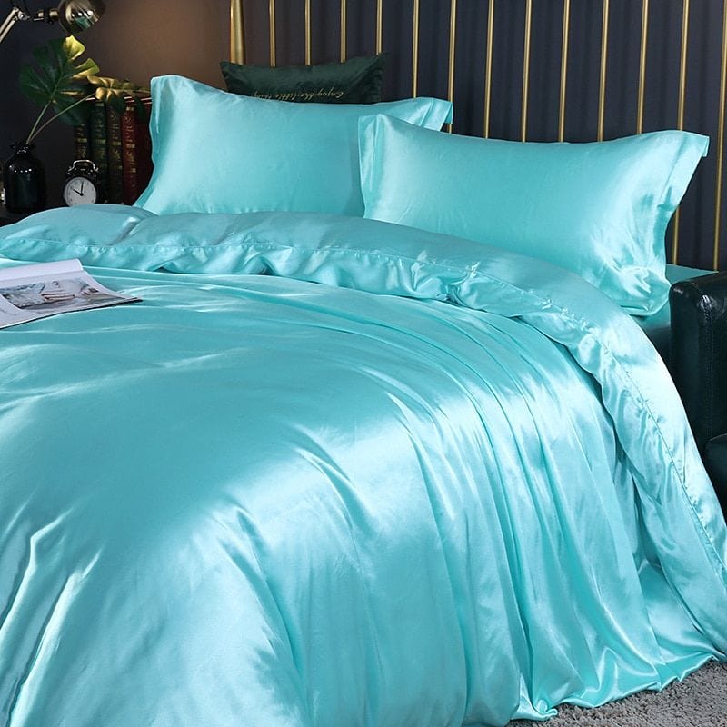 Luxurious 4-Piece Silk Bedding Set