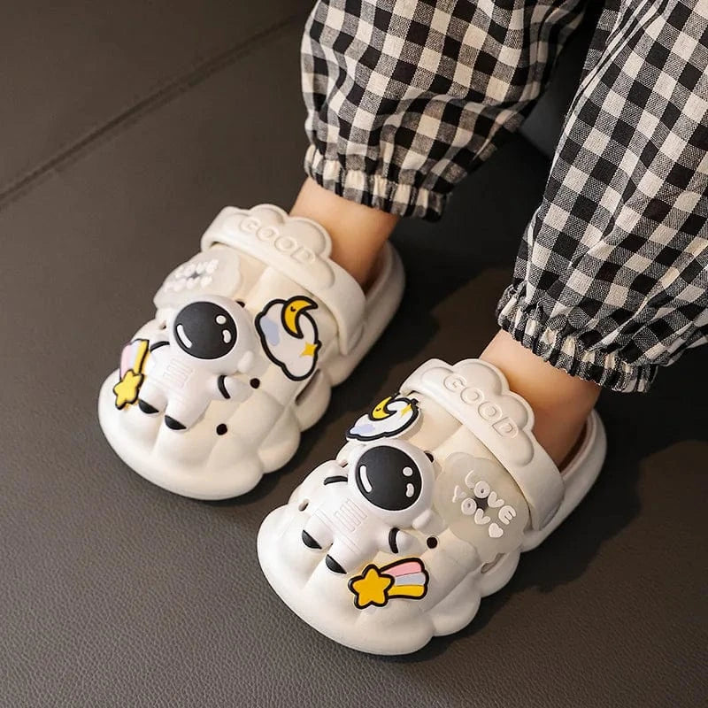 ASTROSTEP – Fun Lightweight Kids Slippers