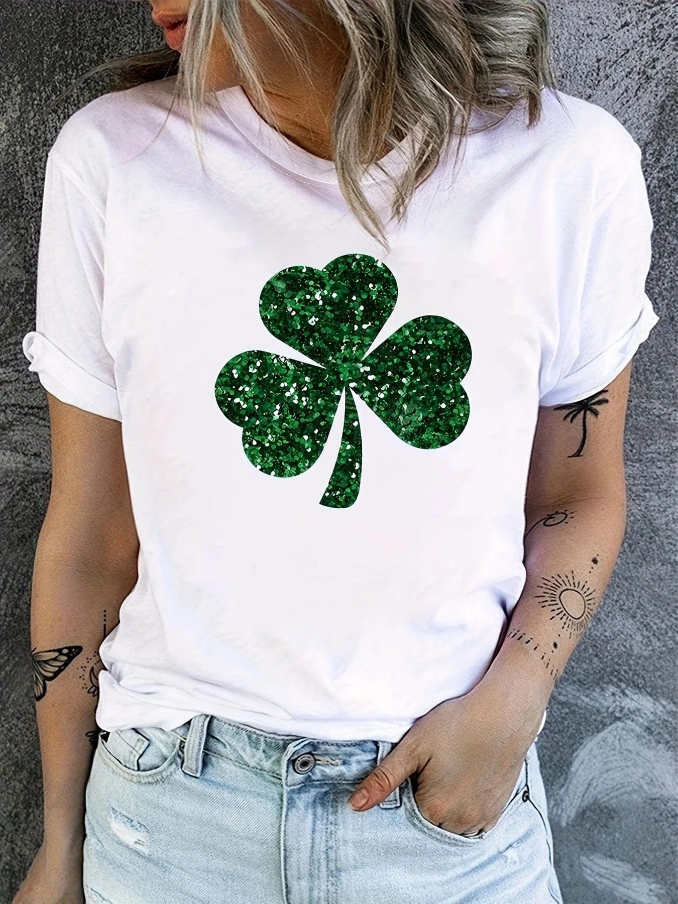Glitter Clover Women's Graphic Tee