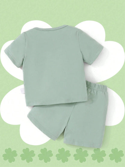 St. Patrick's Day Outfit: Adorable Baby/Toddler T-Shirt & Shorts Set