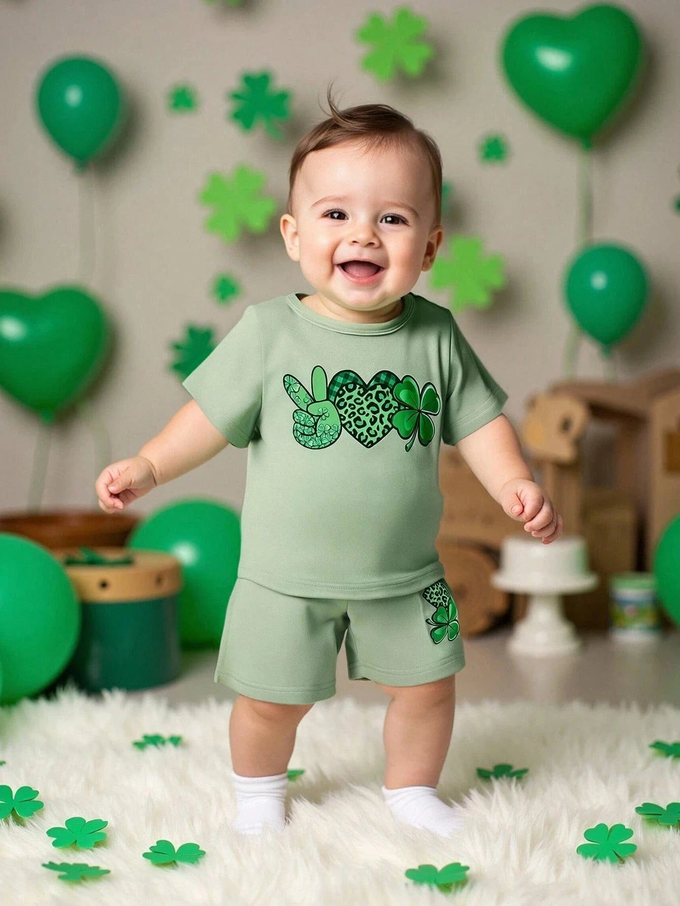 St. Patrick's Day Outfit: Adorable Baby/Toddler T-Shirt & Shorts Set