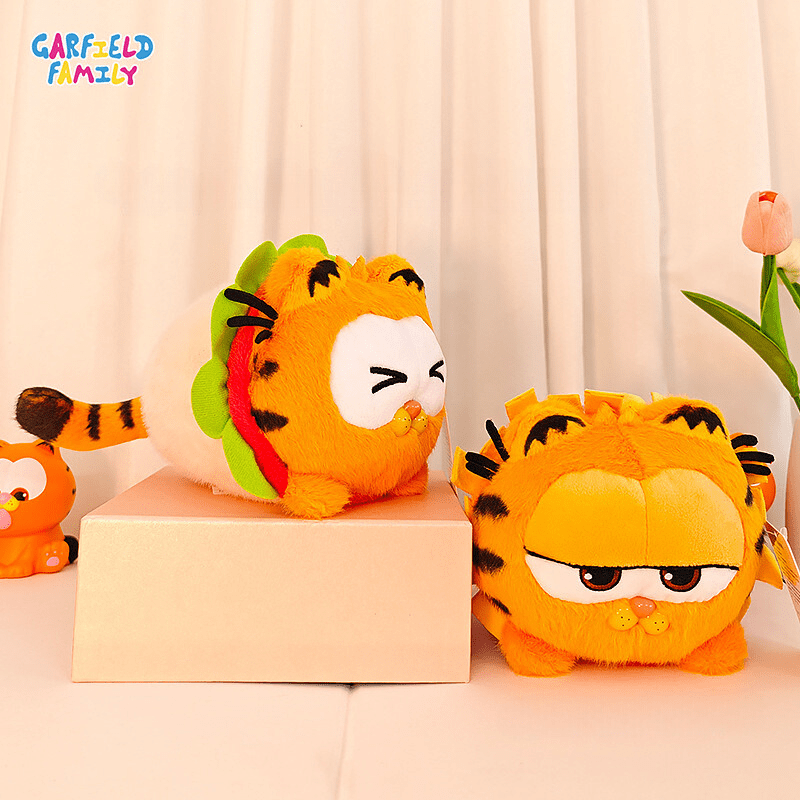 Garfield Family Plush Collection