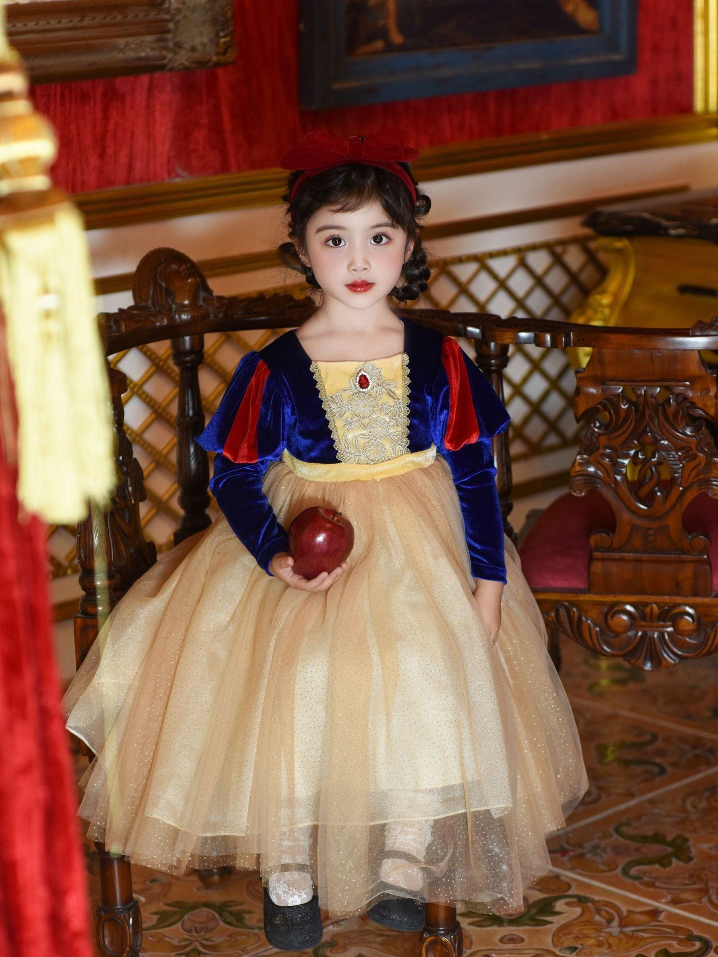 Autumn Regal Snow White Dress