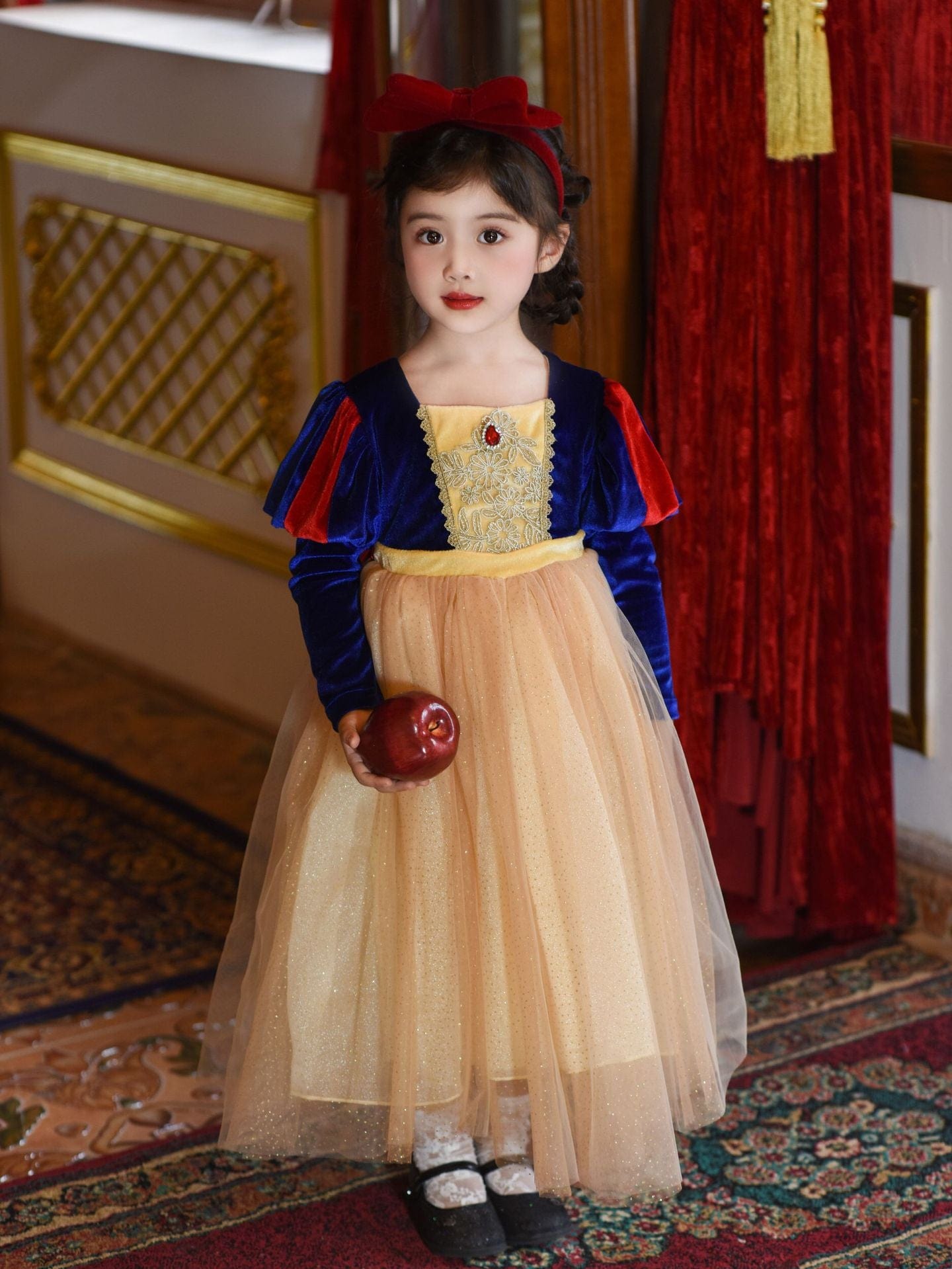 Autumn Regal Snow White Dress