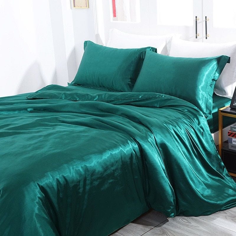 Luxurious 4-Piece Silk Bedding Set